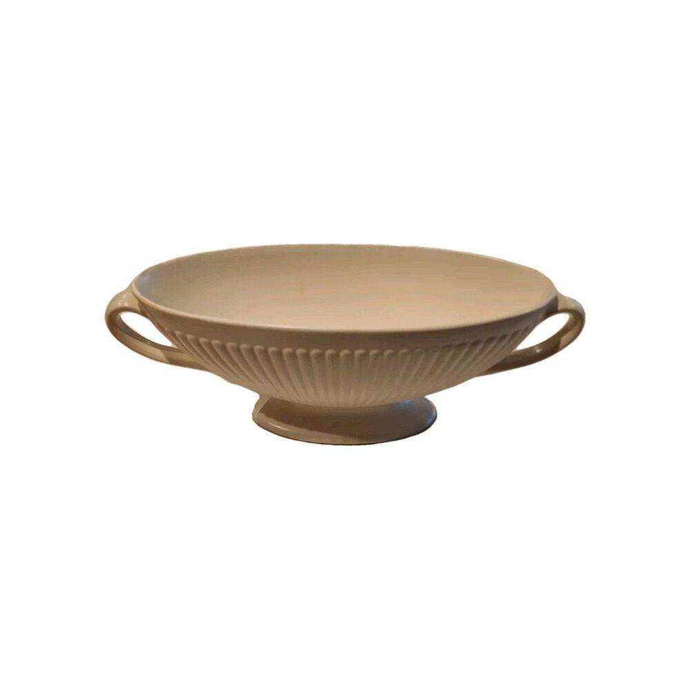 Wedgwood Etruria Barlaston Mantle Vase White Scallop Oval Two Handles 12 Inches